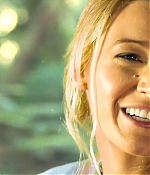 theshallows-blakelively-00089.jpg