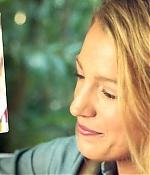 theshallows-blakelively-00102.jpg