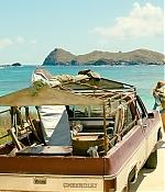 theshallows-blakelively-00265.jpg
