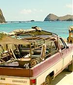 theshallows-blakelively-00403.jpg