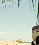 theshallows-blakelively-00408.jpg