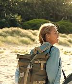 theshallows-blakelively-00414.jpg