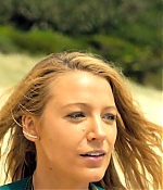 theshallows-blakelively-00479.jpg