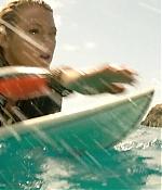 theshallows-blakelively-00501.jpg