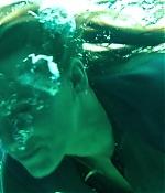 theshallows-blakelively-00529.jpg