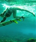 theshallows-blakelively-00531.jpg