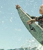 theshallows-blakelively-00573.jpg
