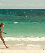 theshallows-blakelively-01020.jpg