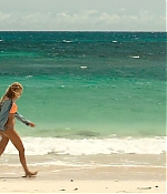 theshallows-blakelively-01021.jpg