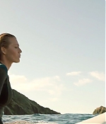 theshallows-blakelively-01166.jpg
