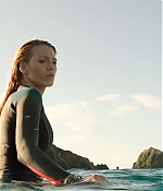theshallows-blakelively-01168.jpg