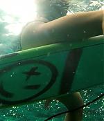 theshallows-blakelively-01176.jpg