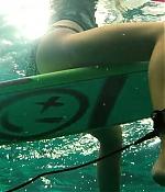 theshallows-blakelively-01177.jpg