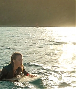 theshallows-blakelively-01197.jpg