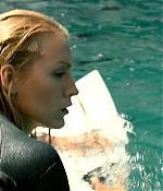 theshallows-blakelively-01204.jpg