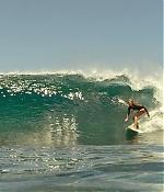 theshallows-blakelively-01313.jpg
