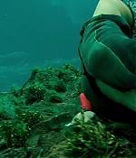 theshallows-blakelively-01331.jpg