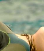 theshallows-blakelively-01454.jpg