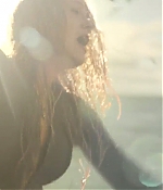 theshallows-blakelively-01486.jpg
