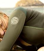 theshallows-blakelively-01539.jpg
