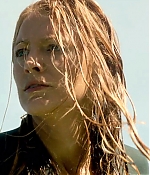 theshallows-blakelively-01702.jpg