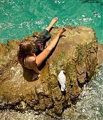 theshallows-blakelively-01967.jpg