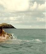 theshallows-blakelively-01971.jpg