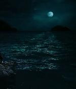 theshallows-blakelively-02030.jpg