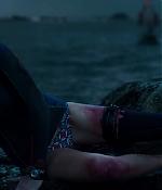 theshallows-blakelively-02344.jpg