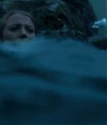 theshallows-blakelively-02389.jpg