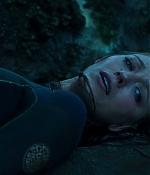 theshallows-blakelively-02467.jpg