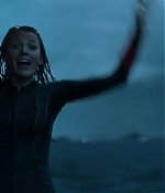 theshallows-blakelively-02545.jpg