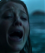 theshallows-blakelively-02637.jpg