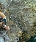 theshallows-blakelively-02953.jpg