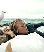 theshallows-blakelively-03103.jpg