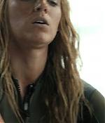 theshallows-blakelively-03137.jpg