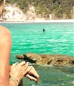 theshallows-blakelively-03219.jpg