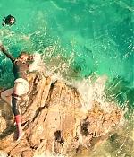 theshallows-blakelively-03262.jpg