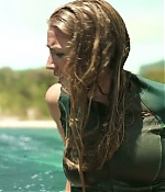 theshallows-blakelively-03315.jpg
