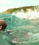 theshallows-blakelively-03328.jpg