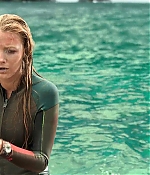 theshallows-blakelively-03436.jpg