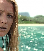 theshallows-blakelively-03445.jpg