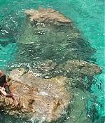 theshallows-blakelively-03491.jpg