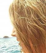 theshallows-blakelively-03571.jpg