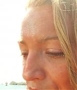 theshallows-blakelively-03581.jpg