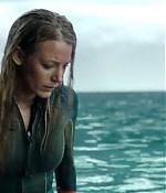 theshallows-blakelively-03774.jpg