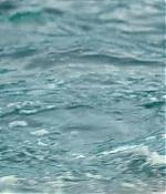 theshallows-blakelively-03845.jpg