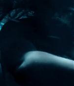 theshallows-blakelively-04555.jpg