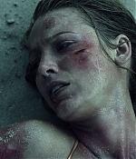 theshallows-blakelively-04722.jpg