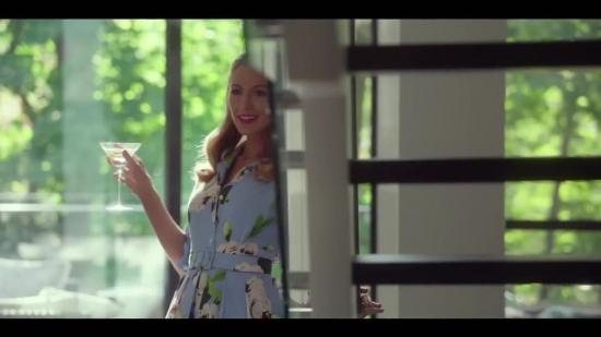 Click to view full size image
==============
A_Simple_Favor_Trailer_084.jpg A_Simple_Favor_Trailer_084.jpg